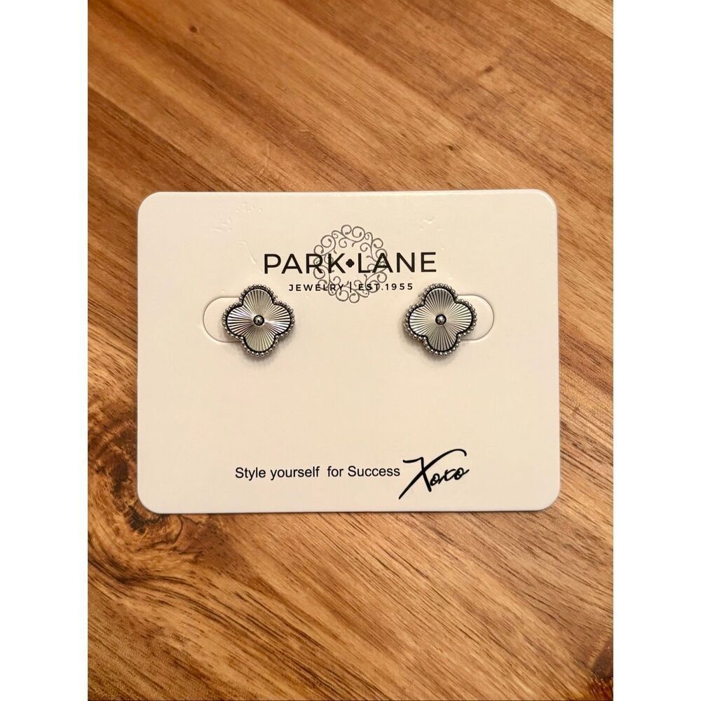 Park Lane | Foxy Earrings | Silver